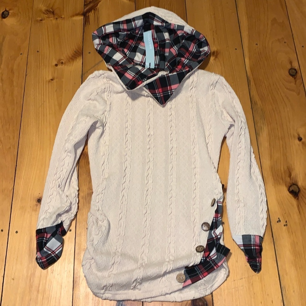DRESSFO‎ Size 8 Sweater.  NWT.  Cable knit and flannel hood inlays.